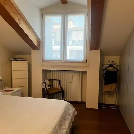 Appartement Elegante Con Camino A Gambara Milaan
